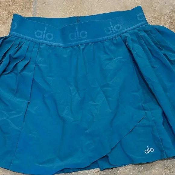 ALO Aces Teal Skirt - Picture 2 of 3